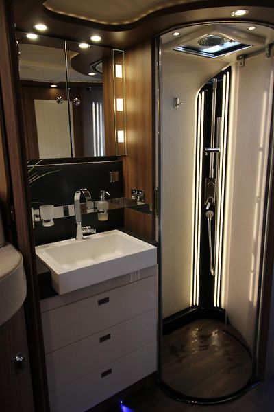 Carthago (2023) Carthago Chic e-line I 61 XL L - fotka 22 z 40