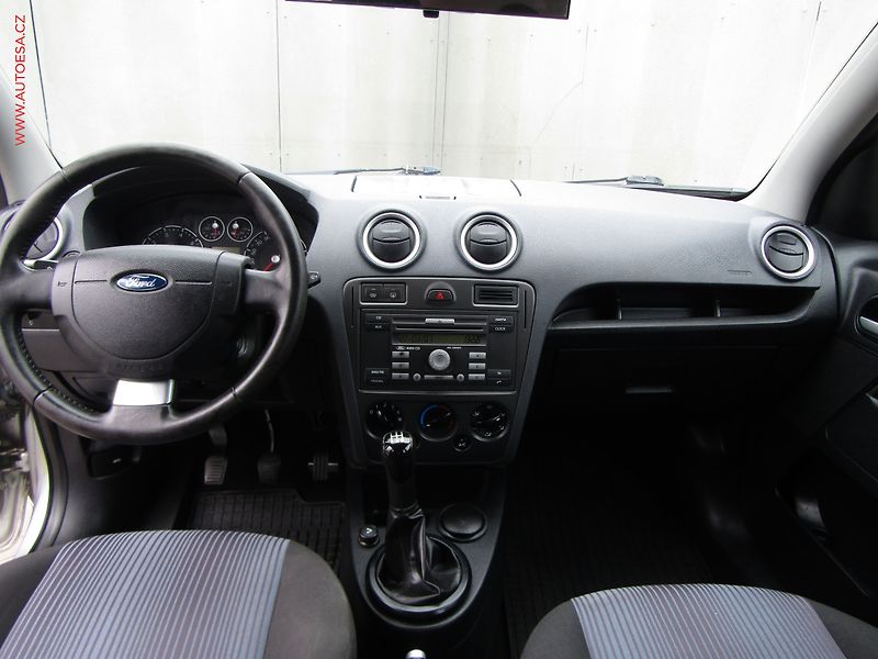 Ford Fusion (2006) 1.4 i, Klima - fotka 8 z 17