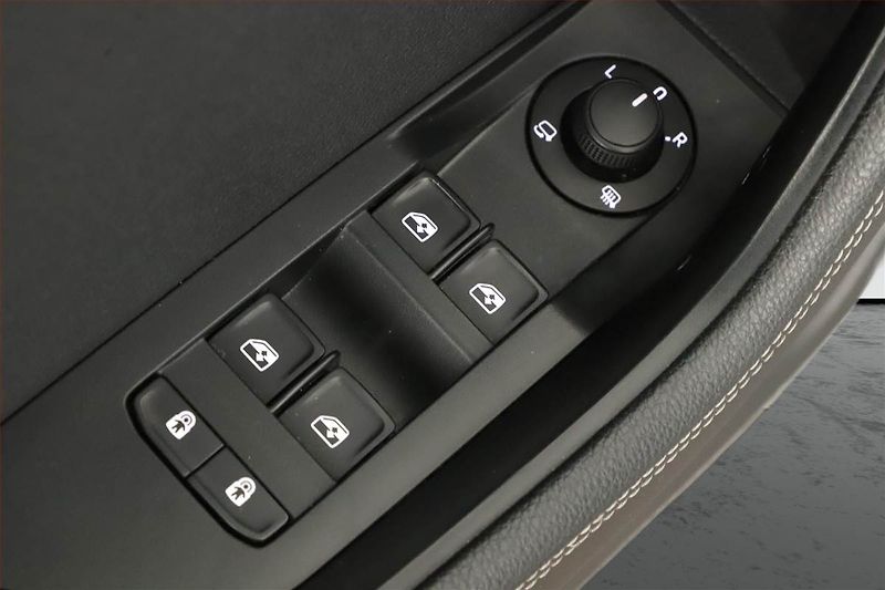Škoda Superb (2020) Ambition Plus iV 1.4 TSI PHEV - fotka 21 z 22