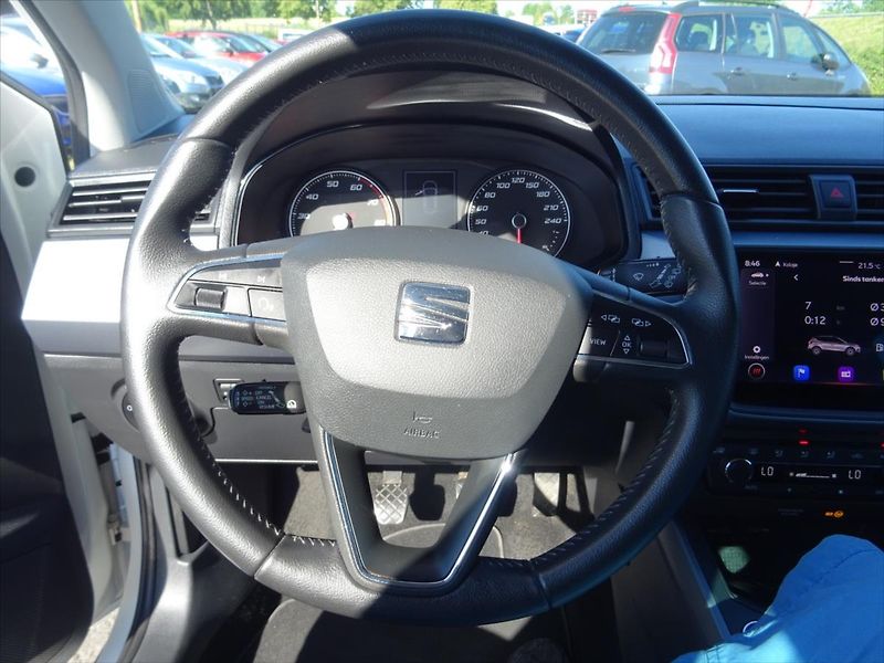 Seat Arona 1,0 TSi 70 kw - fotka 32 z 36
