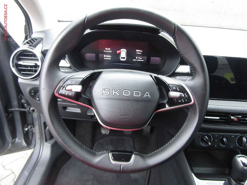 Škoda Fabia (2025) 1.0TSi, 1.maj,ČR, LED, AC - fotka 19 z 20