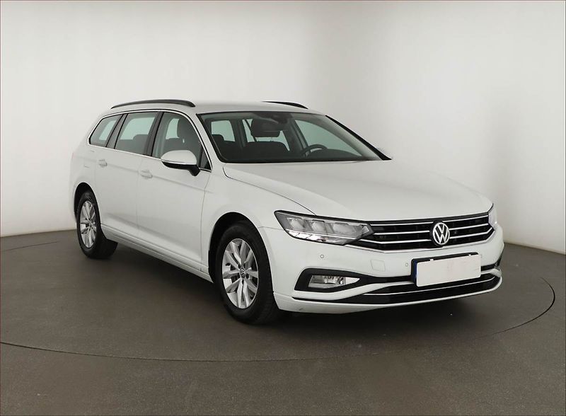 Volkswagen Passat (2019) 1.5 TSI, Serv.kniha, Navi - fotografie inzerátu