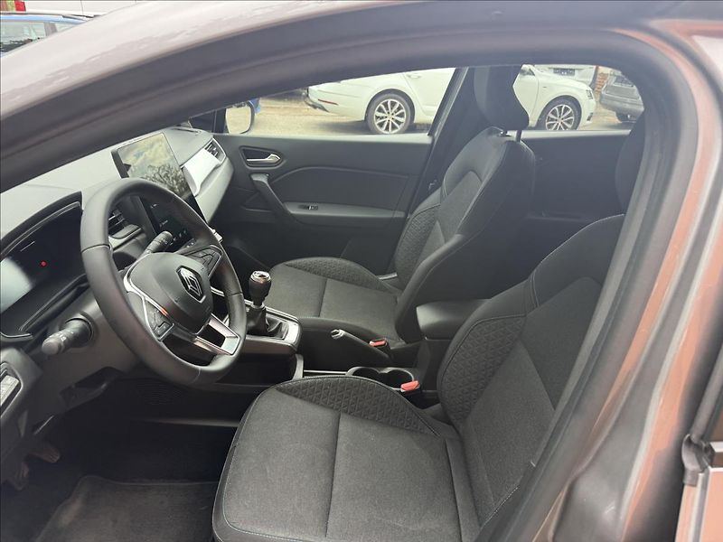 Renault Captur 1,0 TCe POŠKOZENÁ PŘEDNÍ ČÁST - fotka 23 z 35