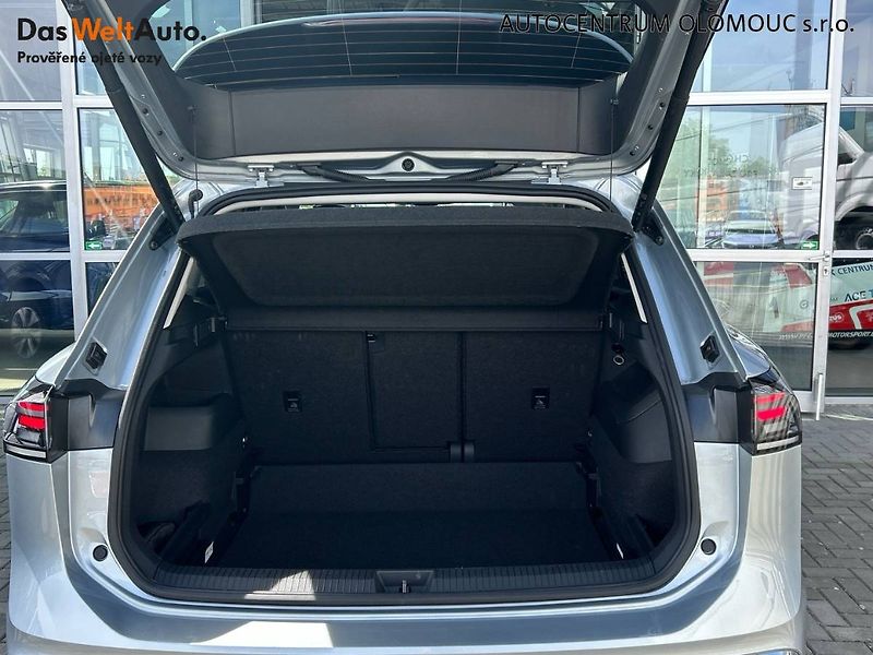 Volkswagen Tiguan (2025) 1.5 eTSI 7DSG Elegance - fotka 12 z 35