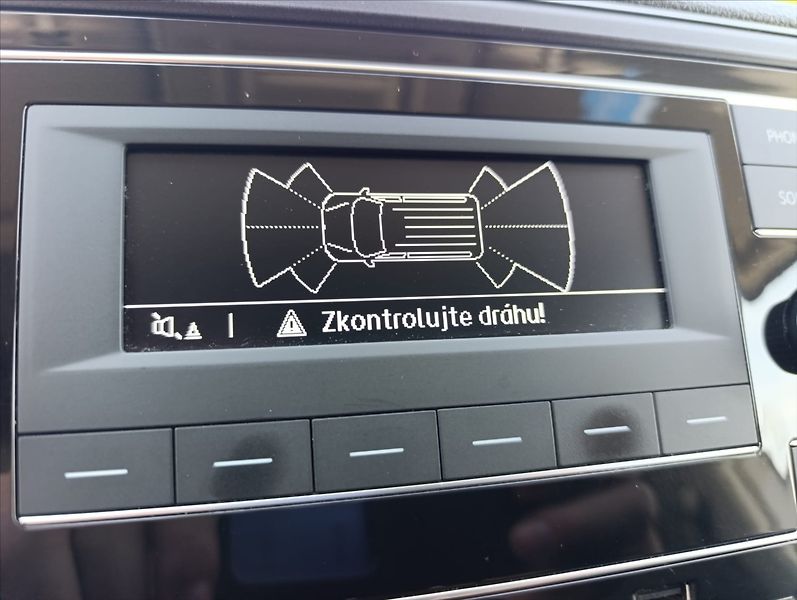 Volkswagen Crafter 2,0 TDi L4H3 Klima LED 1maj.ČR - fotka 17 z 32