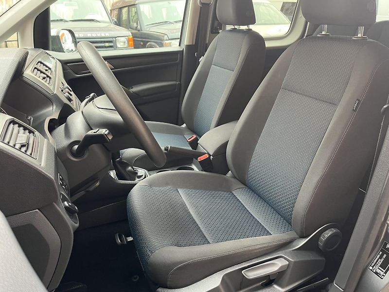 Volkswagen Caddy (2020) MAXI 1,4TSi 7míst - fotka 16 z 21