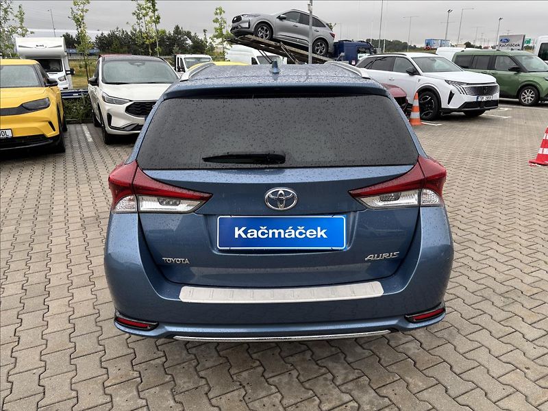 Toyota Auris 1,6 Active Trend 97kW - fotka 4 z 33