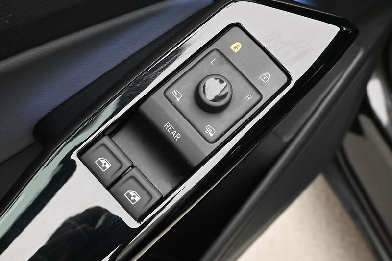 Volkswagen ID.4 Pro Performance 150kW 77 kWh Z - fotka 24 z 30