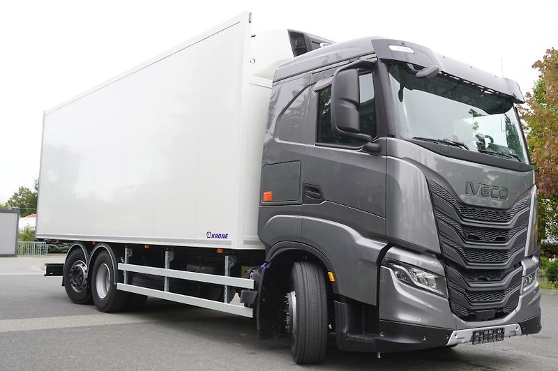 Iveco S-WAY (2026) Truck + trailer - fotka 2 z 24