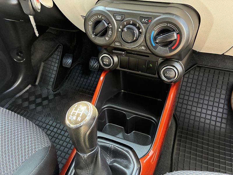 Suzuki Ignis (2019) 1,2DualJet Premium * ZÁRUKA * - fotka 13 z 25