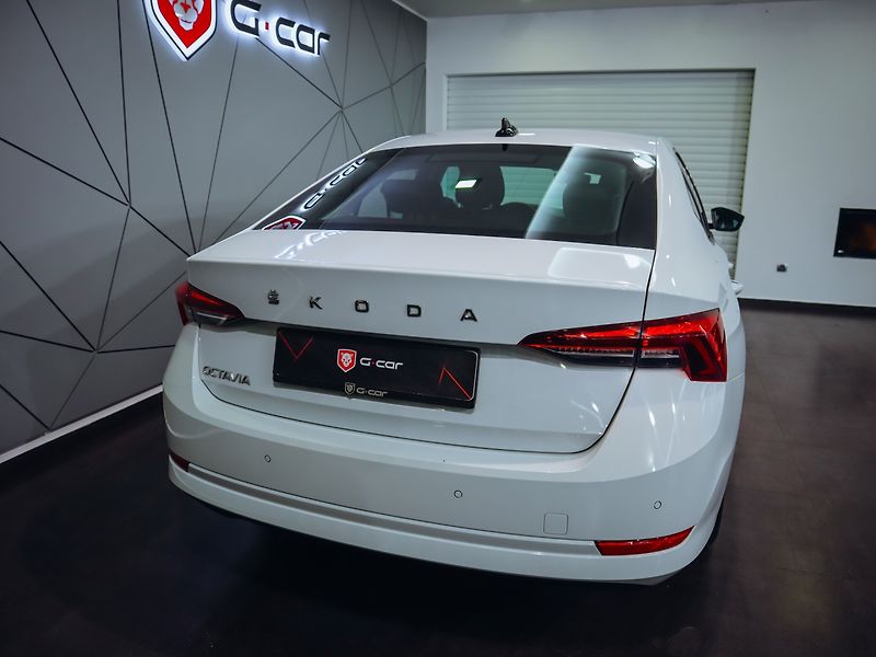 Škoda Octavia 2.0 TDI 110kW DSG Ambition - fotka 6 z 29