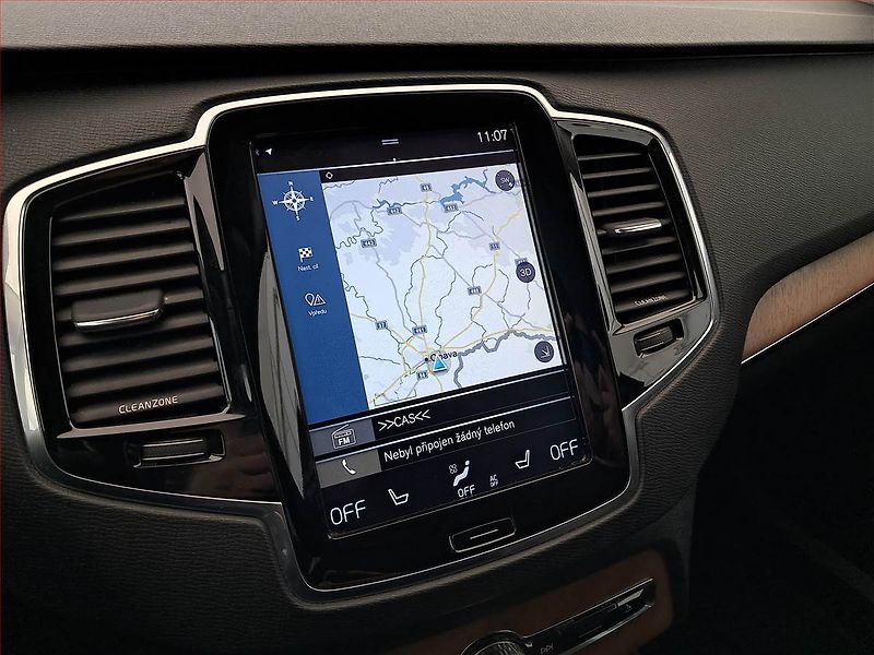 Volvo XC90 (2016) D5 AWD - fotka 13 z 24