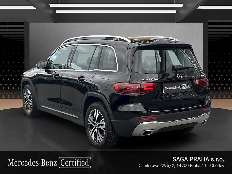 Mercedes-Benz GLB 200 d 4MATIC - fotka 7 z 18