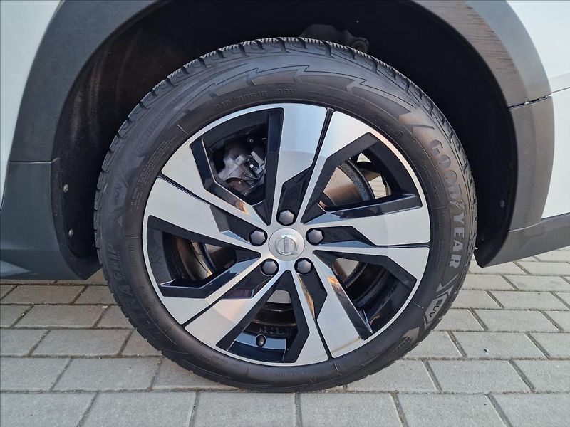 Volvo V60 D4 Cross Country AWD,ČR,1.Maj - fotka 46 z 50