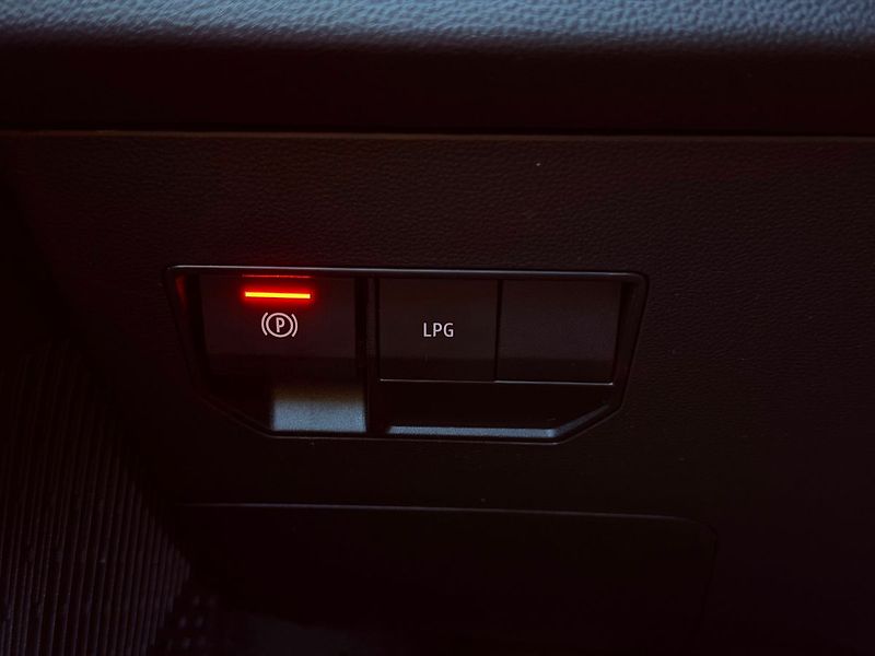 Dacia Duster 1.0 Eco-G Journey, ČR, 1.Maj - fotka 29 z 34