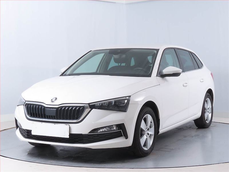 Škoda Scala (2023) 1.0 TSI, ČR,1.maj, Tempomat - fotka 2 z 16