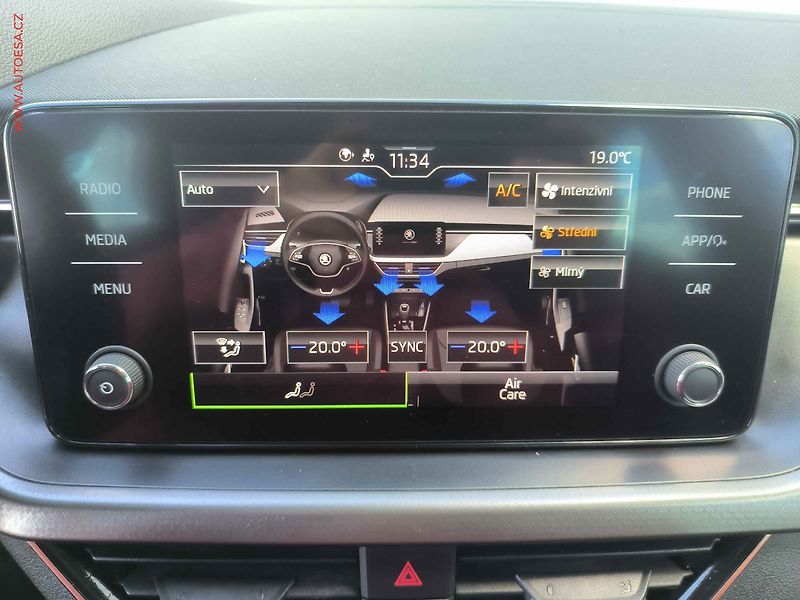 Škoda Scala (2022) 1.5 TSi, 1.maj,ČR, Style - fotka 16 z 23