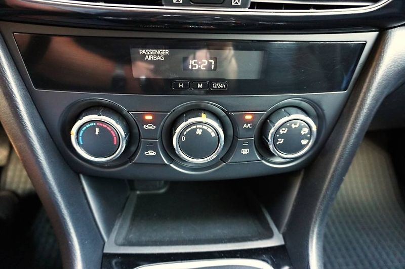 Mazda 6 (2013) 6 2.0 107 kW - fotka 32 z 46