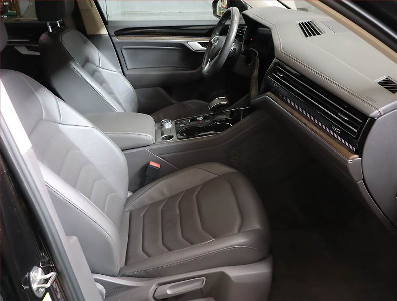 Volkswagen Touareg (2019) 3.0 TDI - fotka 9 z 24
