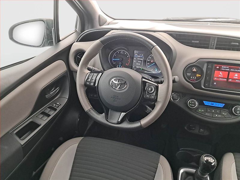 Toyota Yaris (2020) Style 1.5 Dual VVT-i - fotka 7 z 18