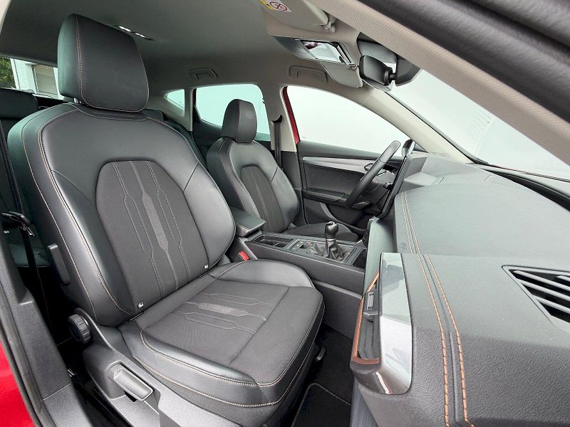 Cupra Formentor (2023) 1.5 TSI 110kW - fotka 31 z 35