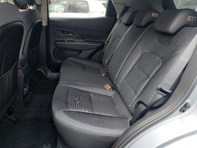 KGM Korando 1.5T, SMART,2WD, AT, SKLADEM - fotka 14 z 34