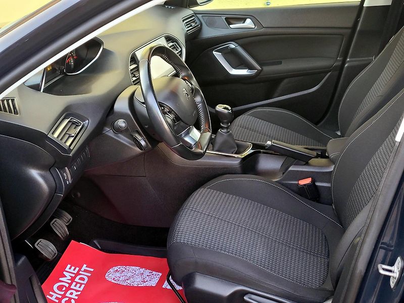 Peugeot 308 bHDi ČR, *SERV.KNÍŽKA*         - fotka 24 z 39