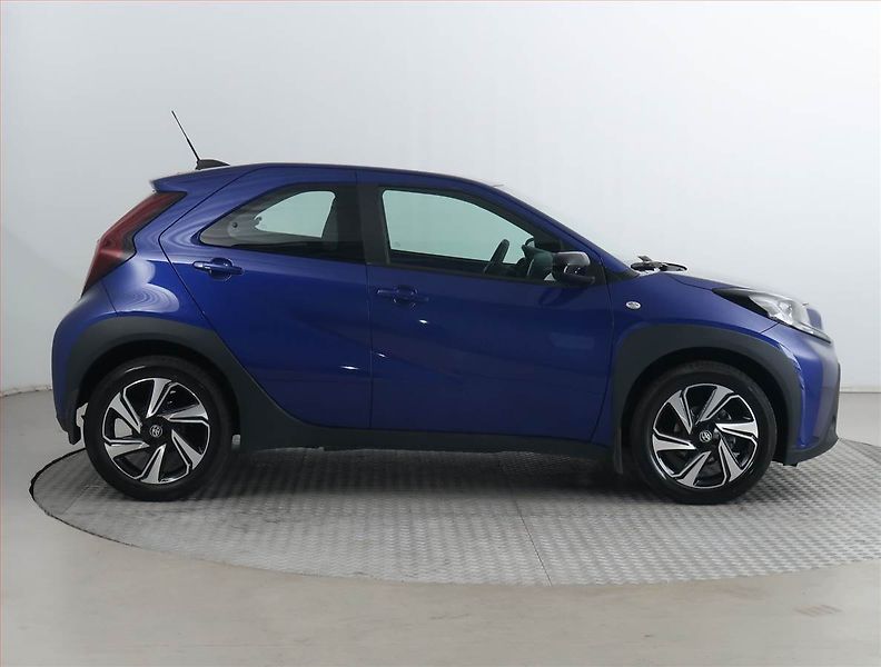 Toyota Aygo (2024) 1.0, ČR,1.maj, Serv.kniha - fotka 6 z 16