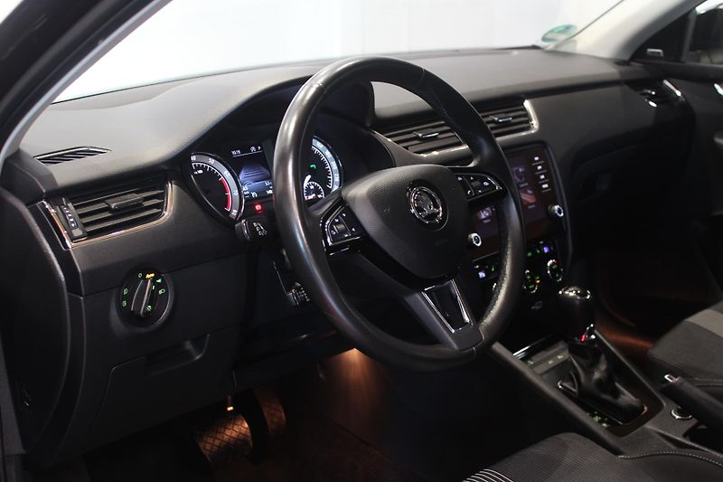 Škoda Octavia (2017) 1.4TSI DSG 110kW STYLE LED  - fotka 16 z 38