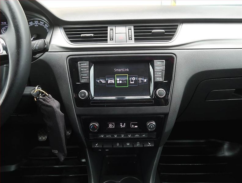 Škoda Rapid (2017) Ambition 1.4 TDI, Serv.kniha - fotka 12 z 18