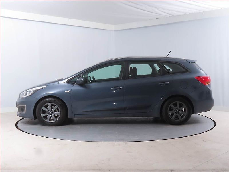 Kia Ceed (2016) 1.6 CRDi, Tempomat - fotka 3 z 14