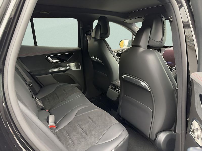 Mercedes-Benz EQE (2025) 500 4MATIC SUV Electric Ar - fotka 10 z 15