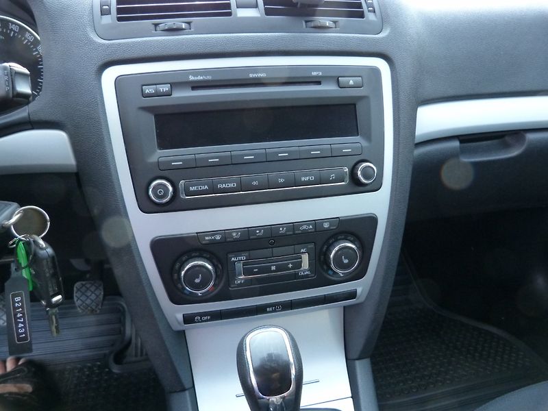 Škoda Octavia 1.4 TSI Family - fotka 13 z 27