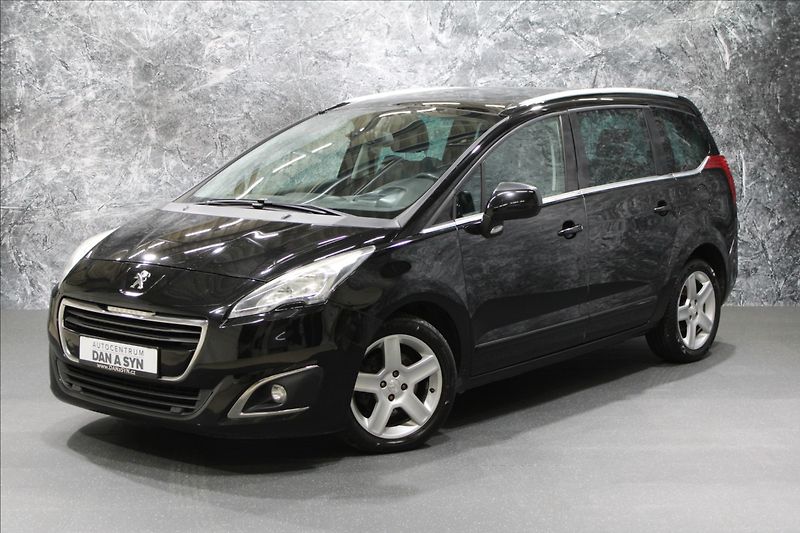 Peugeot 5008 2,0 HDI 120kW 7 míst - fotka 1 z 32