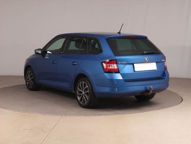 Škoda Fabia (2015) Style 1.4 TDI, Tempomat - fotka 4 z 17