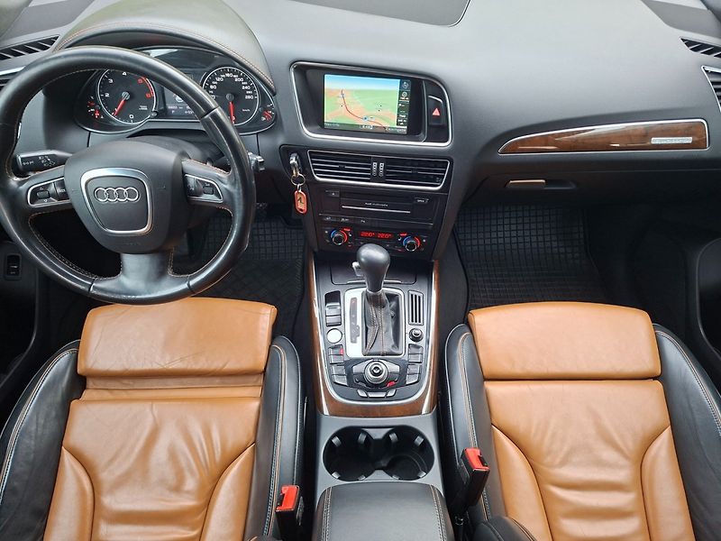 Audi Q5 (2011) 2.0TDI 125kW S-LINE QUATTRO - fotka 11 z 42
