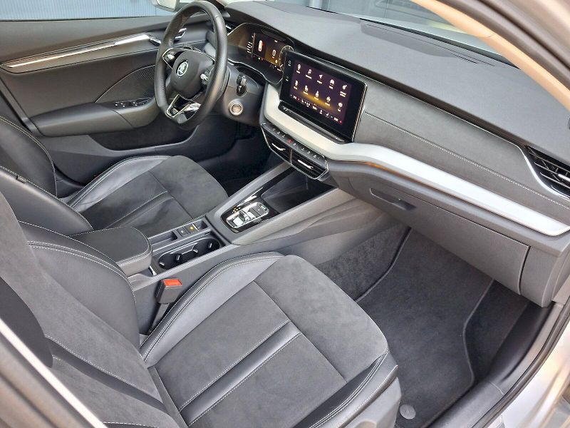Škoda Octavia (2023) Combi Style Plus DSG 4x4 2,0TS - fotka 14 z 35