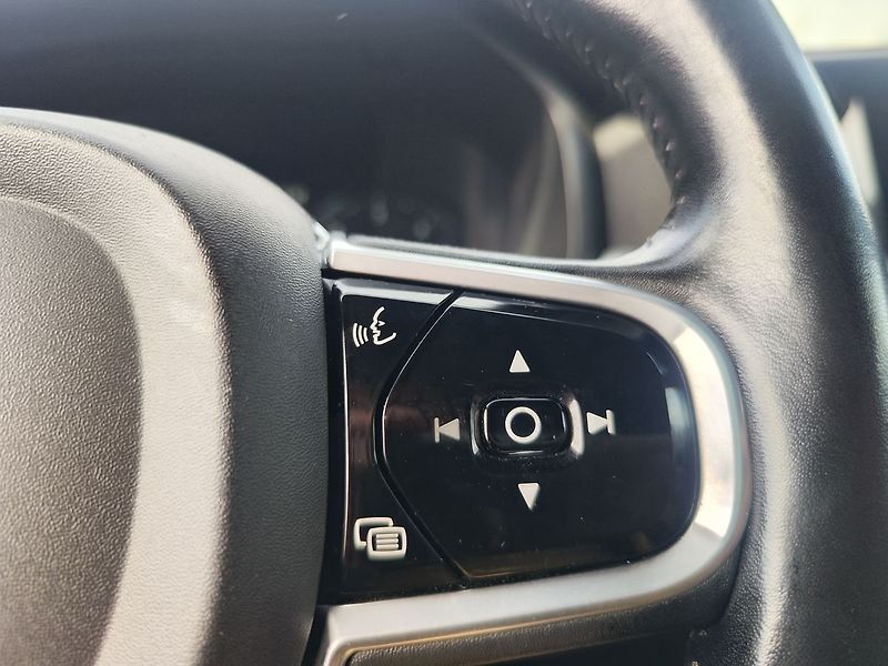 Volvo V90 D3 2.0/110kW Momentum AT - fotka 28 z 32