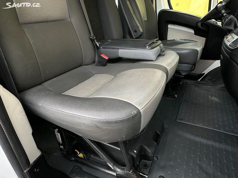 Citroën Jumper (2015) SKLÁPĚČ 96kW 7.Míst.* KLIMA  - fotka 14 z 25