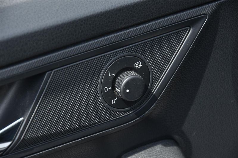 Škoda Fabia 1.2 TSI 66kW 1.MAJITEL DPH ČR - fotka 18 z 20