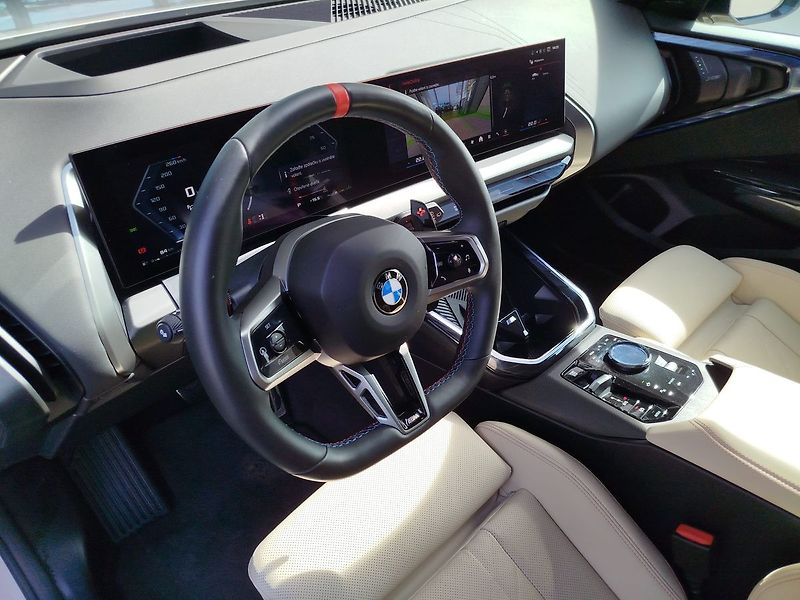 BMW X3 M50 xDrive - fotka 18 z 38