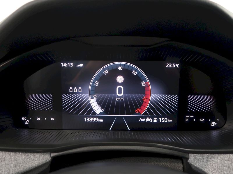 Škoda Kamiq (2025) SELECTION 1.0TSI 85KW - fotka 19 z 38