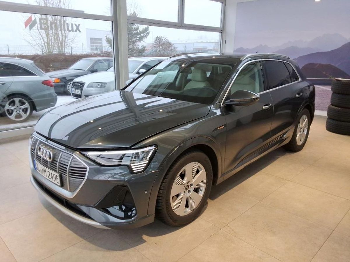 Audi e-tron 55 300kW S-Line Quattro Tažné