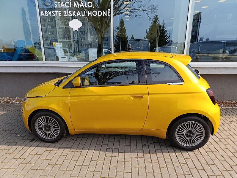 Fiat 500 (2026) Hybrid Torino 1.0 BSG 65k - fotka 3 z 36