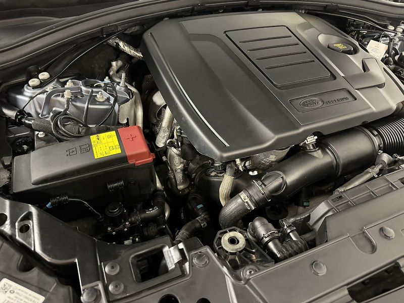 Land Rover Range Rover Velar (2022) P400e Plug in Hybrid 4x4 - fotka 57 z 67