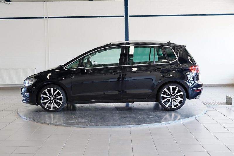 Volkswagen Golf Sportsvan - fotka 3 z 6