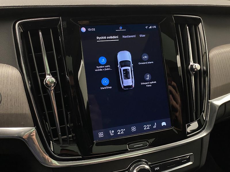 Volvo V90 CC B4 AWD MOMENTUM AUT - fotka 49 z 65