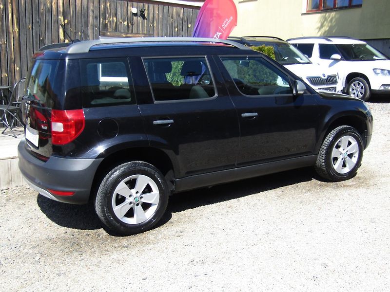 Škoda Yeti (2013) 1.2 TSI 77kW BEZ KOROZE - fotka 10 z 36