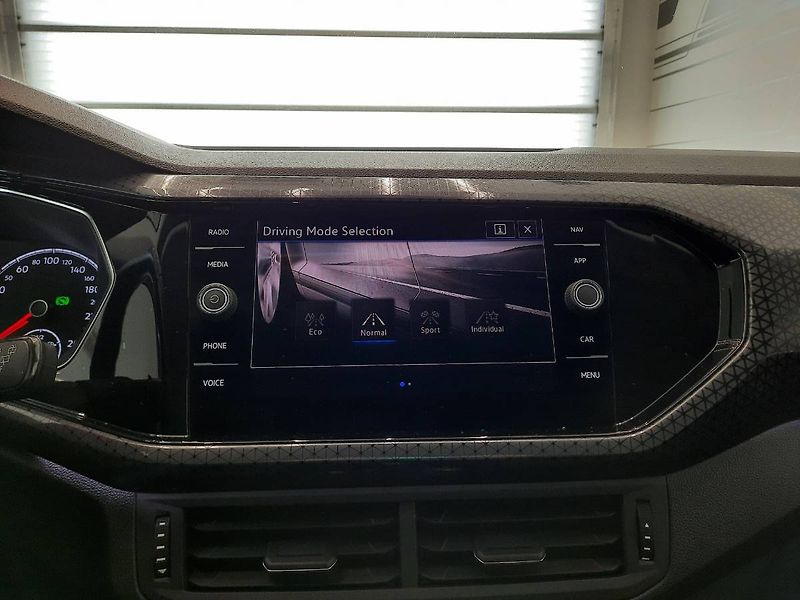 Volkswagen Ostatní (2021) Style 1.5 TSI (110kW/150k) DSG - fotka 16 z 25