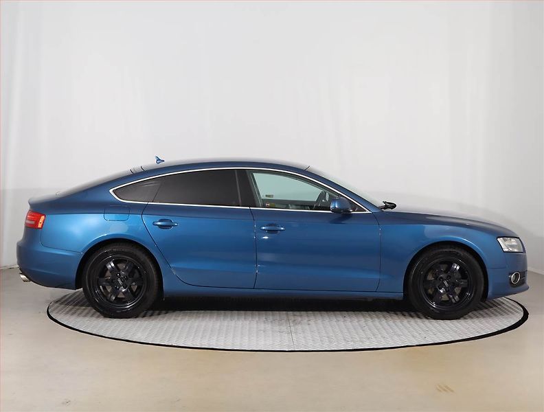Audi A5 (2011) 3.0 TDI, 4X4, Serv.kniha - fotka 6 z 22